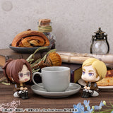 Lookup Attack on Titan Hange Zoe & Erwin Smith set (with gift)