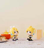 Lookup Vocaloid Kagamine Rin & Len set (with gift)