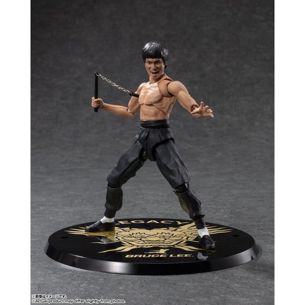 BRUCE LEE SHF Figuarts フィギュア　関節可動 Bandai Tamashii Nations S.H. Figuarts Bruce Lee (Yellow