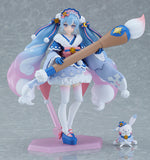 Figma EX-067 Snow Miku: Serene Winter Ver.