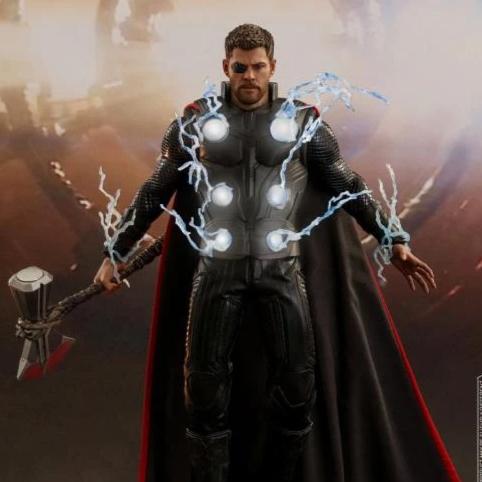 Hot Toys Avengers: Infinity War MMS474 Thor 1/6 Scale Collectible