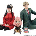 G.E.M. Series Loid & Yor Palm Sized Figure (with gift)