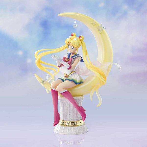 Super Sailor Moon -Bright Moon & Legendary Silver Crystal- "Pretty Guardian Sailor Moon Eternal Moon" Figuarts Zero chouette