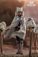Hot Toys Star Wars: The Clone Wars Ahsoka Tano 1/6 Scale Figure